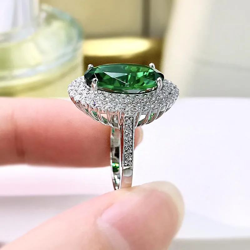 5.0 CT Retro Green Halo Oval Cut Sterling Silver Engagement Ring