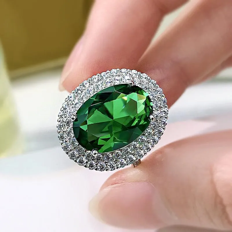 5.0 CT Retro Green Halo Oval Cut Sterling Silver Engagement Ring