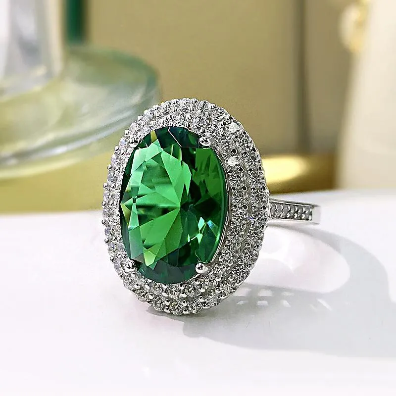 5.0 CT Retro Green Halo Oval Cut Sterling Silver Engagement Ring