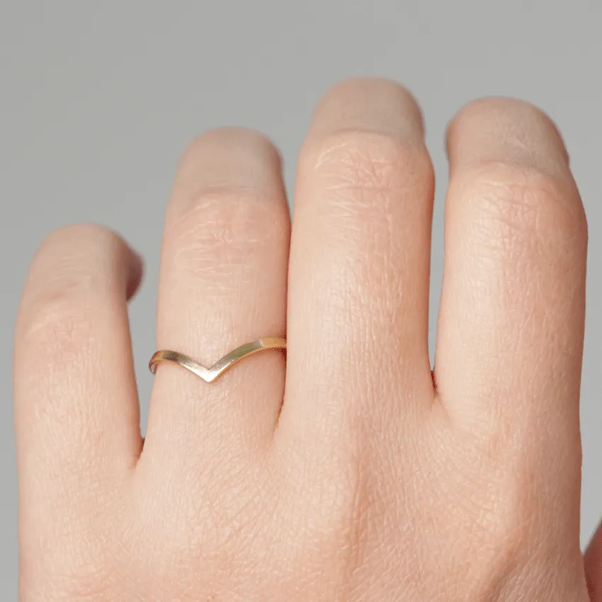 Curved Wedding V Ring