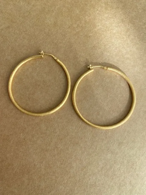 ESSENTIALS Big Hoops 4cm