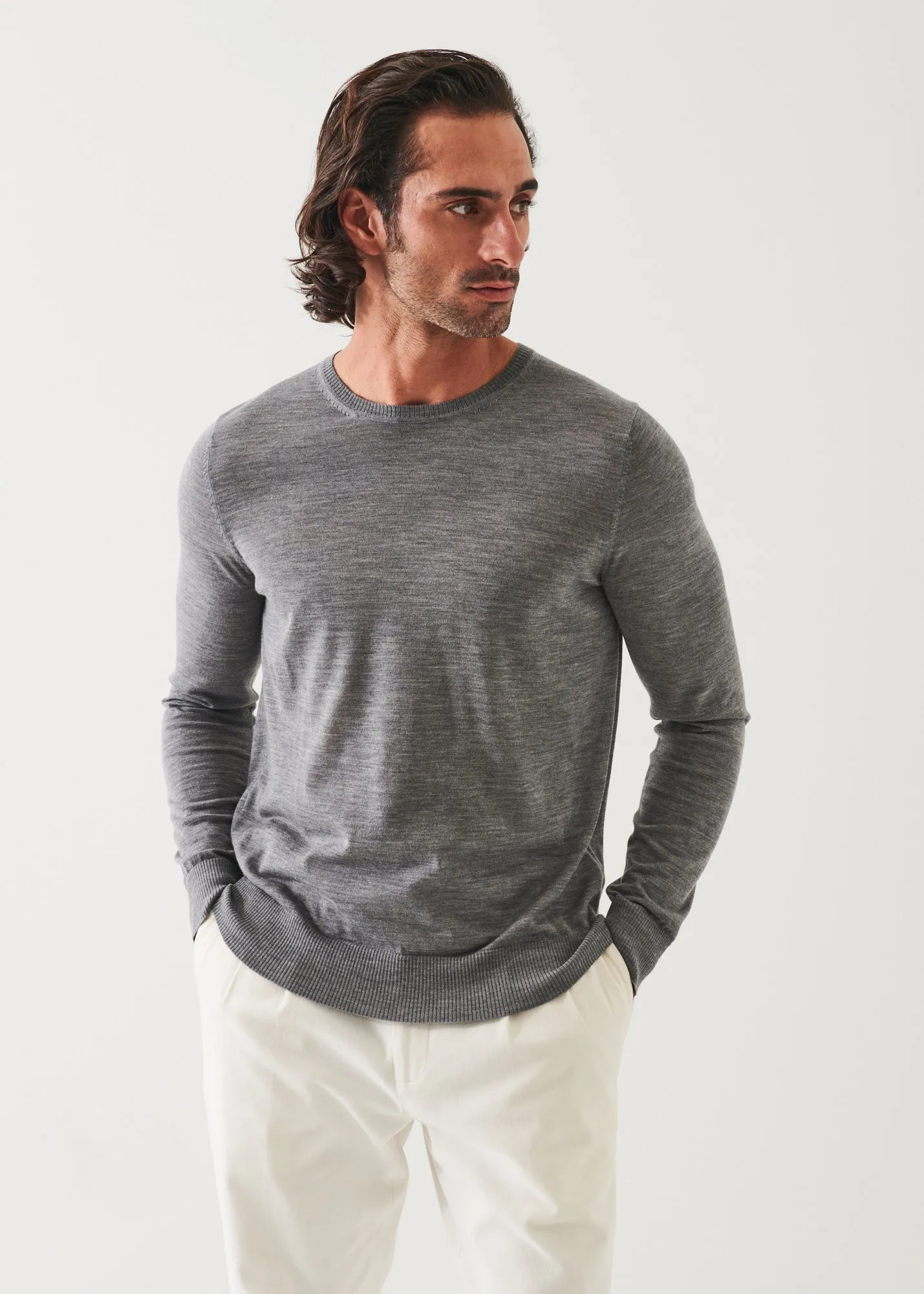 FINE GAUGE MERINO WOOL CREWNECK