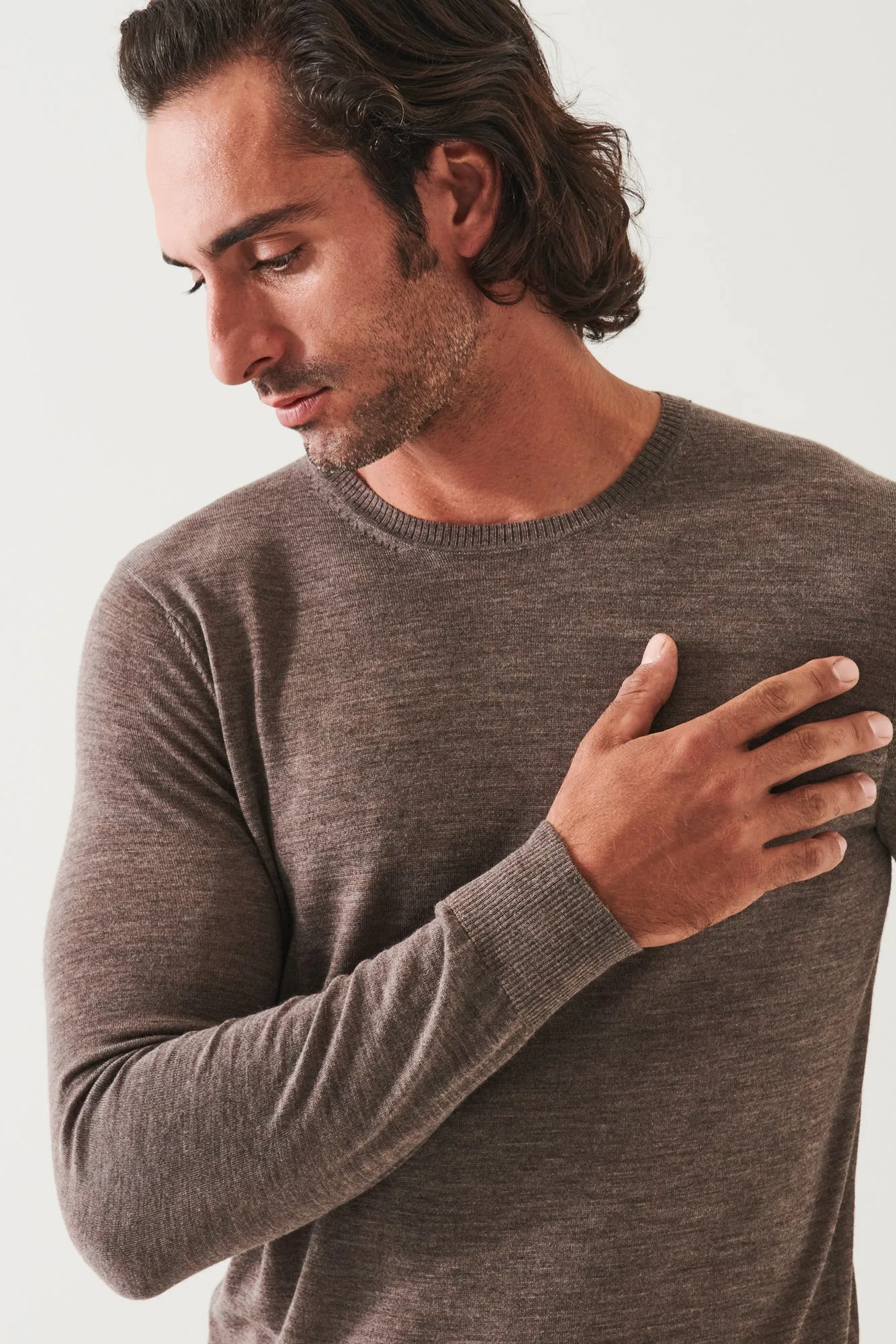 FINE GAUGE MERINO WOOL CREWNECK