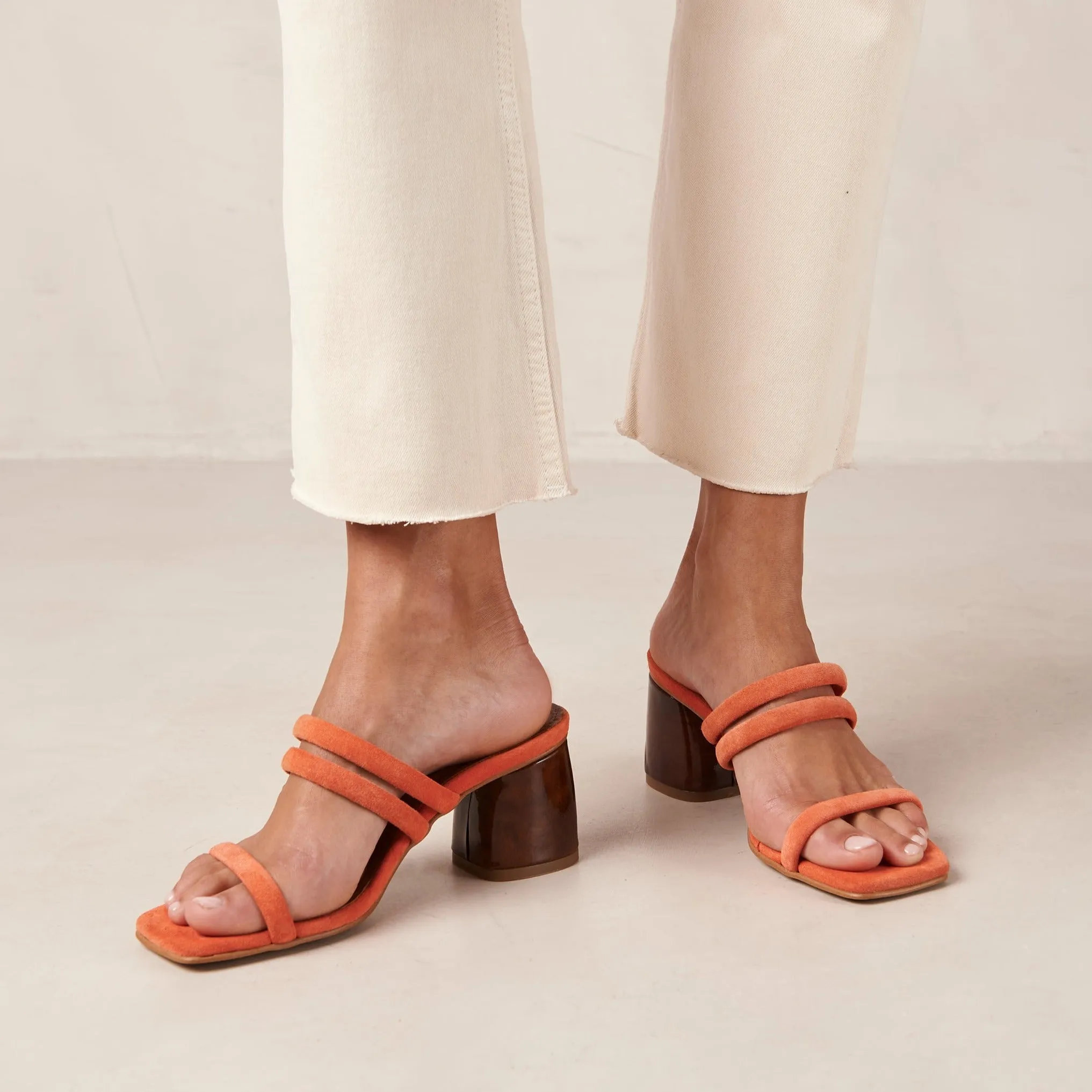 Indiana Pomelo Orange Leather Sandals