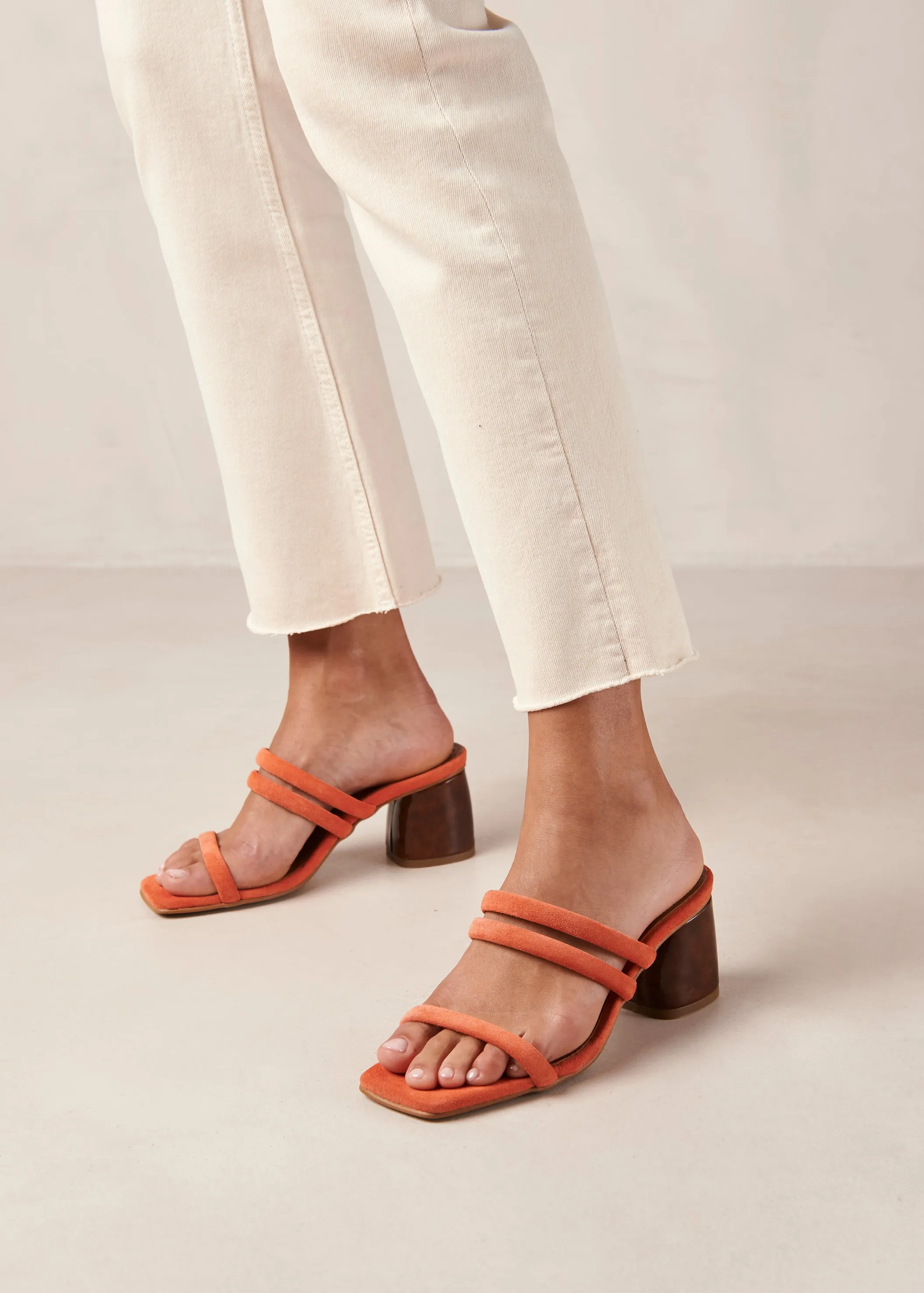 Indiana Pomelo Orange Leather Sandals