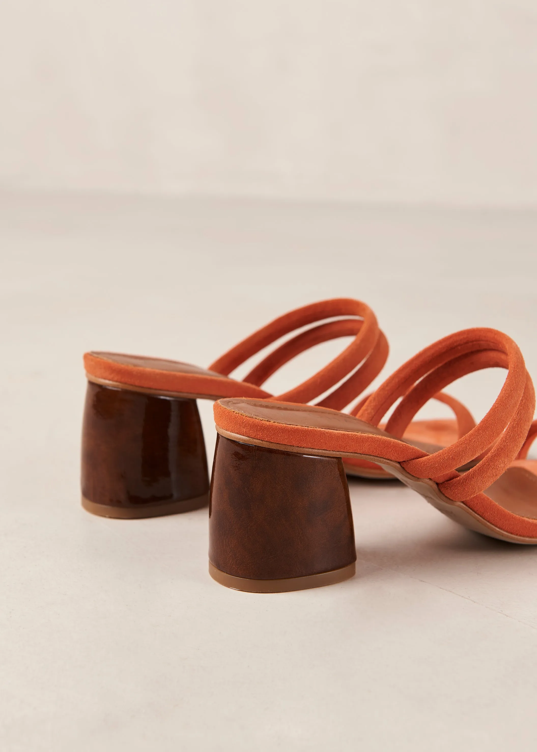 Indiana Pomelo Orange Leather Sandals