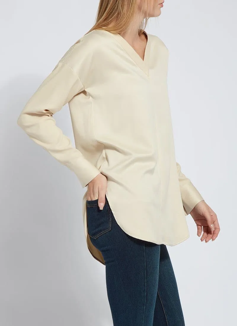 Lysse Token Pull Over Top in White Chocolate