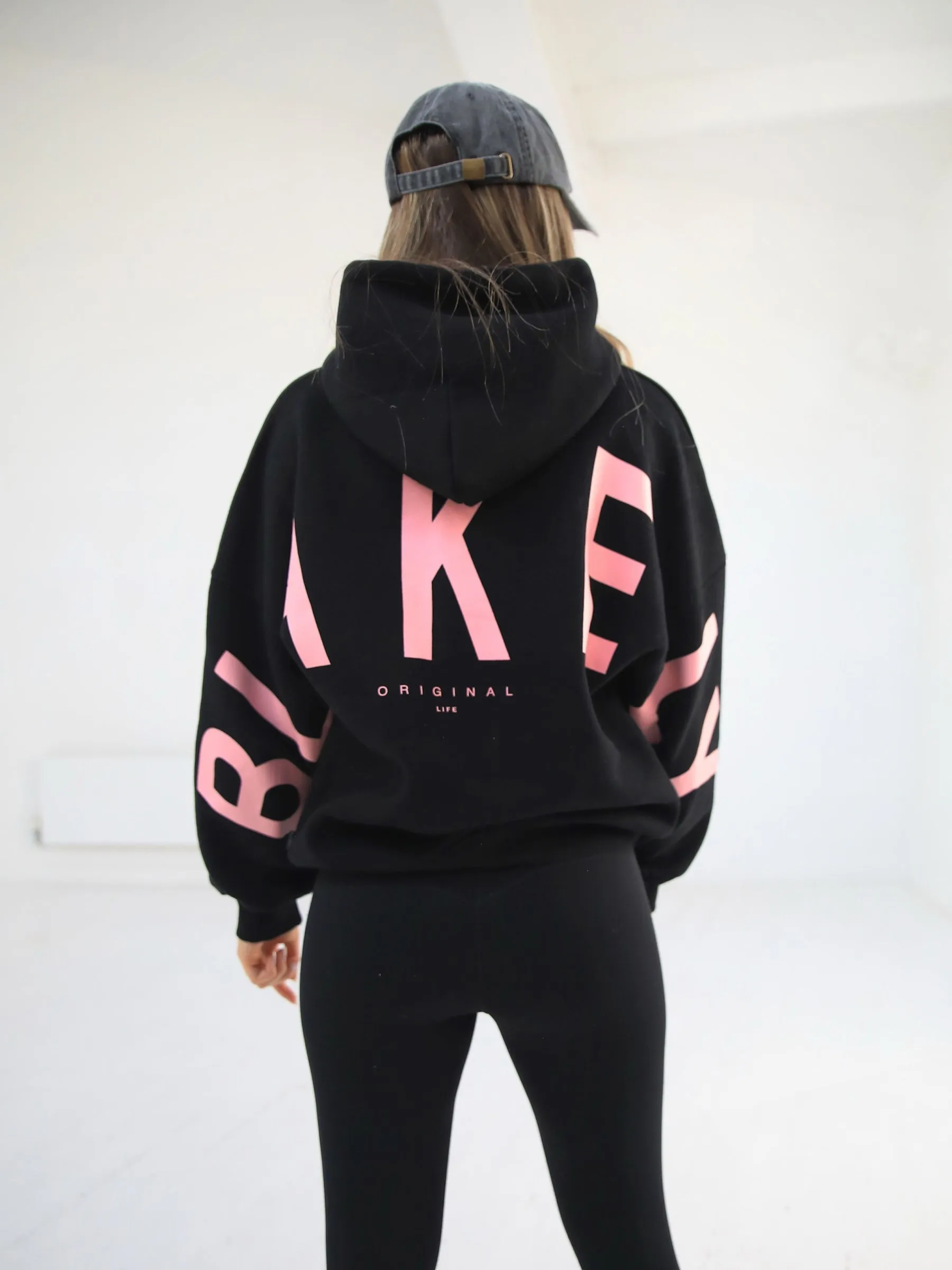 Members Isabel Oversized Hoodie - Black & Pink