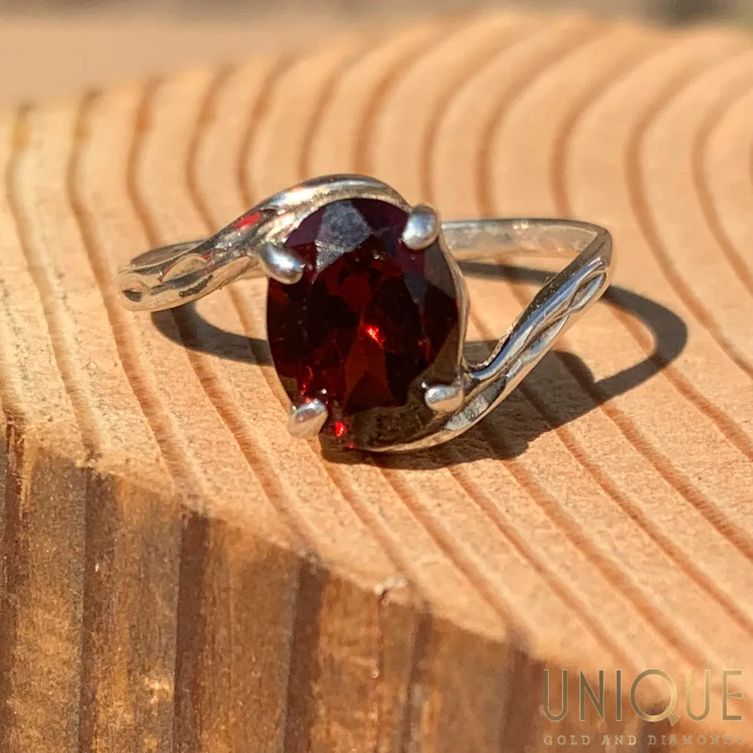 Vintage Sterling Silver Garnet Ring