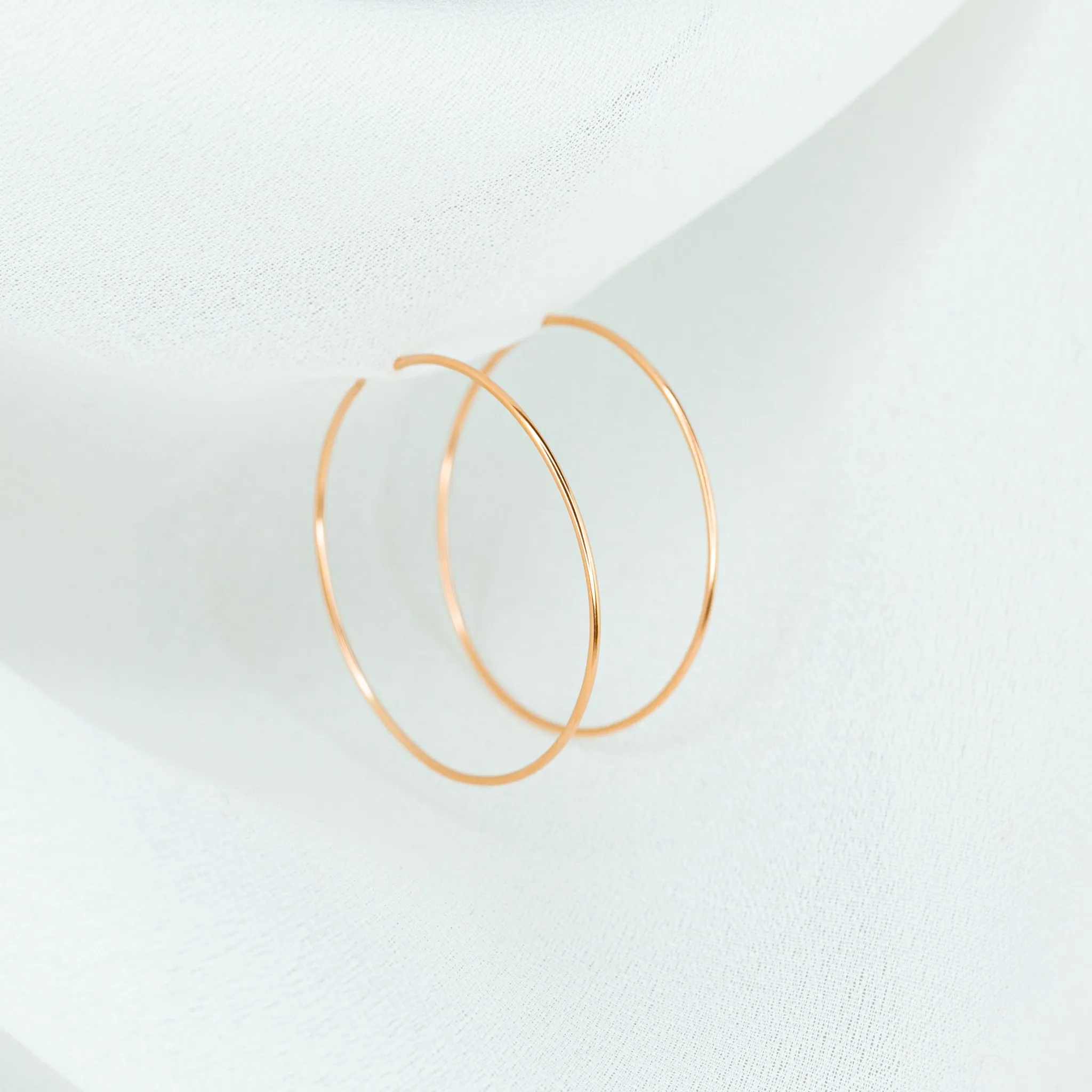 Weightless Small Hoops